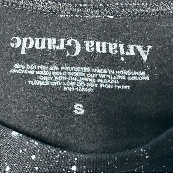 Ariana Grande God Is A Woman Tour Sweatshirt Pop Star Concert Merch Y2K Graphic - Picture 7 of 7